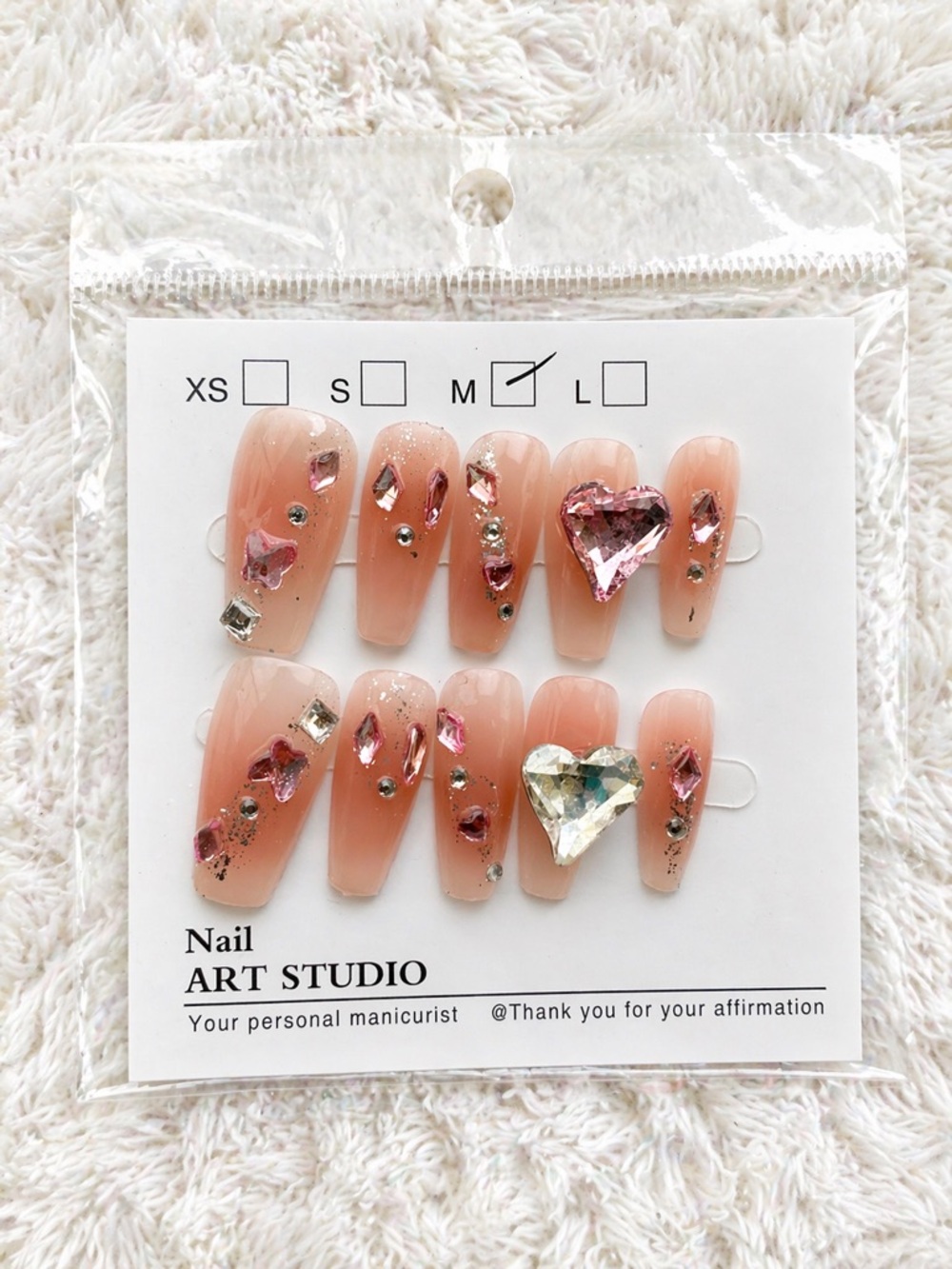 NWOT Heart Rhinestone Press On Nails Medium Pink Nude Glam